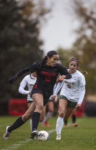 Snow problem: Top seeds push through in 5A, 4A girls soccer semifinals